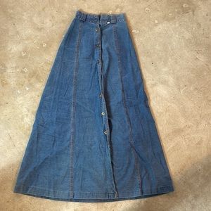 GUC Vintage Denim 70s Maxi Skirt from Cali - maker unknown?  Size 5